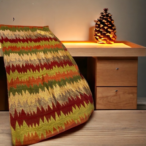 Infinity scarf 60% viscose 40% acrylic Sparkly gold red green abstract d… - Picture 3 of 6